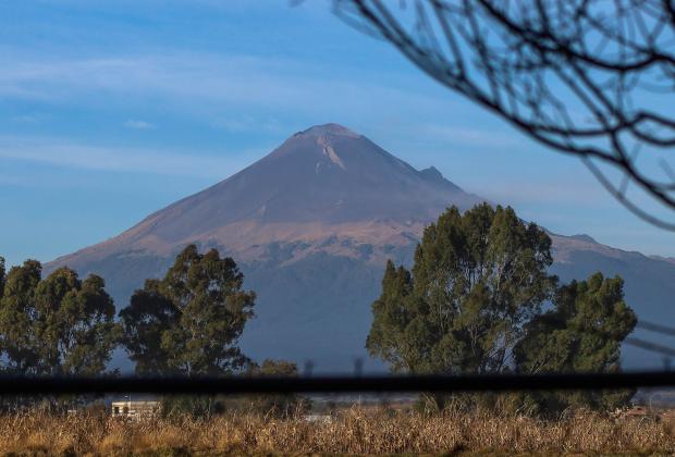 VIDEO Volcán Popocatépetl se mantiene en calma