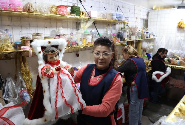 VIDEO La tradición de vestir Niño Dios para este 2 de febrero