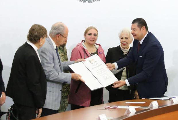 Con Casas Carmen Serdán, la lucha revolucionaria será contra el feminicidio: Armenta