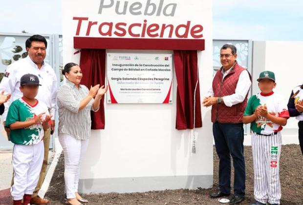 En Cañada Morelos Céspedes entrega campo de béisbol Los Chopos