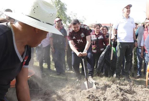 Para trabajar no hay distingo político: Alejandro Armenta