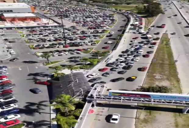 VIDEO Congestionamiento en el Centro Comercial y Zona de Angelópolis