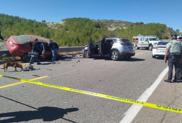 Un muerto y 6 lesionados por accidente en la Cuacnopalan-Oaxaca