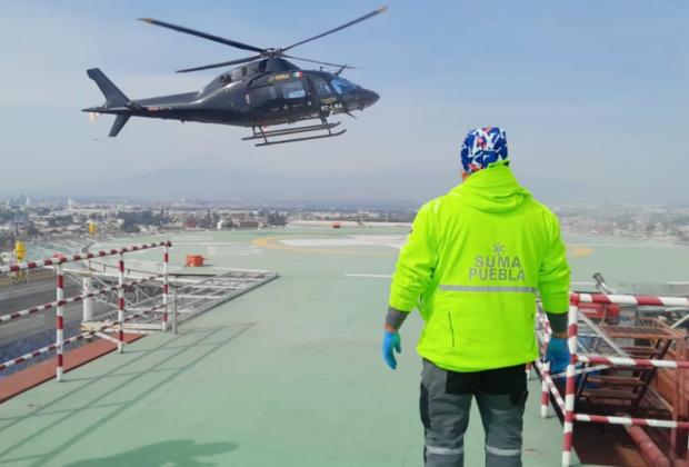 Marino herido en Acatlán recibe atención aérea en Puebla