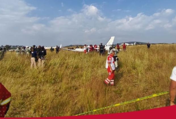 VIDEO Avioneta que estaba en practicas de vuelo casi se estrella en Puebla