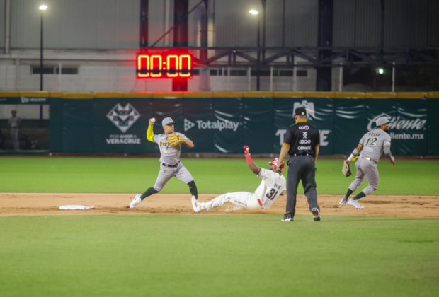 En reñido duelo de pitcheo, Pericos sufre segunda derrota