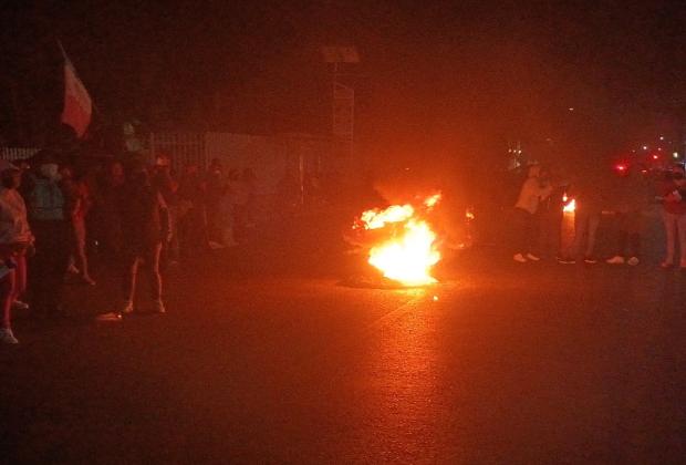 Bloquean vialidad, tras destitución de candidata a junta auxiliar de Tehuacán