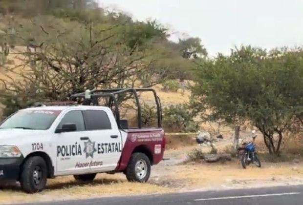 Dejan cadáver maniatado sobre carretera de Izúcar