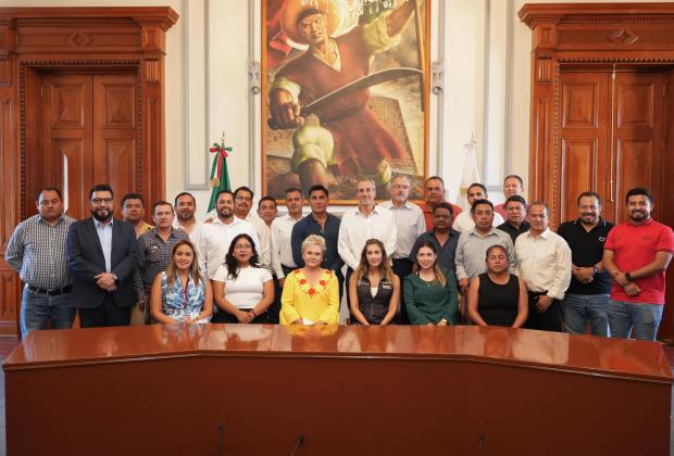 Chedraui da seguimiento a obras estatales en reunión con ediles auxiliares