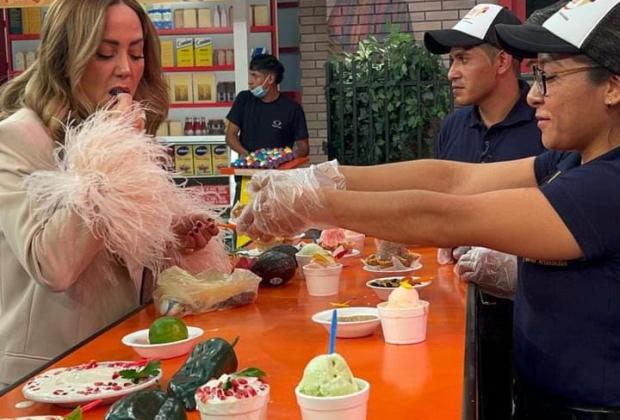 Familia de Atlixco creadora del helado de Chile en Nogada sale en programa estelar de la televisión 