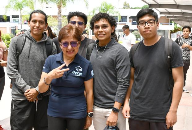 El Programa Integral de Becas de la BUAP apoya a cerca de 17 mil estudiantes al año