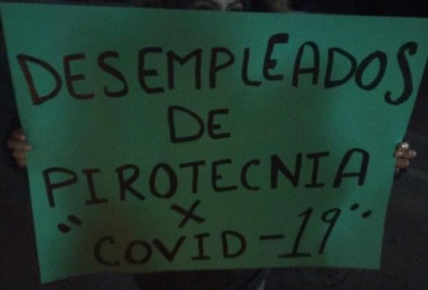 Artesanos de pirotecnia desempleados toman casetas del Arco Norte con sentido a Texmelucan Artesanos de pirotecnia desempleados toman casetas del Arco Norte con sentido a Texmelucan