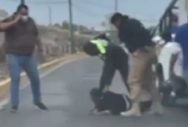 VIDEO Polémica por detención de ebrio que casi atropella a heladero en Tecamachalco