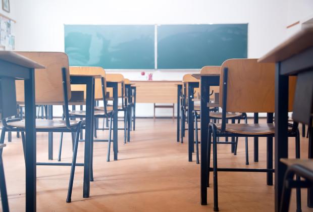 ¡Mañana NO hay clases!, para festejar a las Mamás maestras 