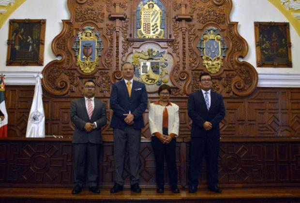 Candidato de Movimiento Ciudadano presenta plan de gobierno ante el Consejo Universitario