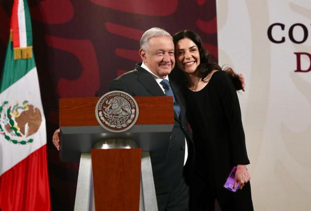 AMLO le dice adiós a Elizabeth García Vilchis, encargada del Quién es quién en la mentiras 