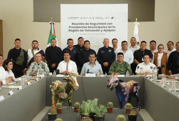 Pacta Céspedes estrategia de seguridad con ediles de Tehuacán y Ajalpan