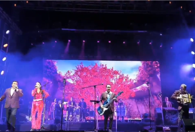 VIDEO Los Ángeles Azules pusieron a bailar a los poblanos en la IBERO