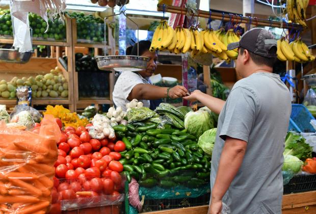 Locatarios denuncian irregularidades en el Mercado Revolución de Zacatlán 