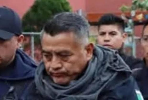 Destituyen a Alfonso González 