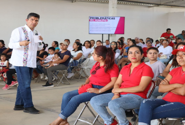 Zoquitlán y Coxcatlán dan la bienvenida a Lalo Rivera