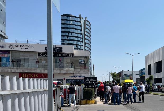 CAOS: Cierran acceso a Lomas de Angelópolis por conflicto entre las rutas 25 Nueva Visión y Movilomas