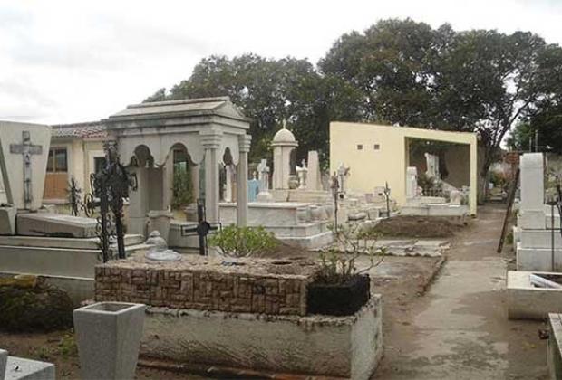 Panteones en Puebla, sin espacio: 9 de 12 están saturados en los municipios más poblados