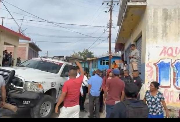 Policías estatales atropellan a hermanos en Ahuehuetitla