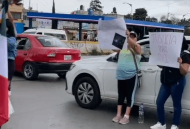 Familiares de Javier León exigen justicia por su muerte en la Vía Atlixcáyotl