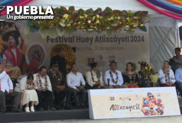 EN VIVO Céspedes preside el Festival Huey Atlixcáyotl