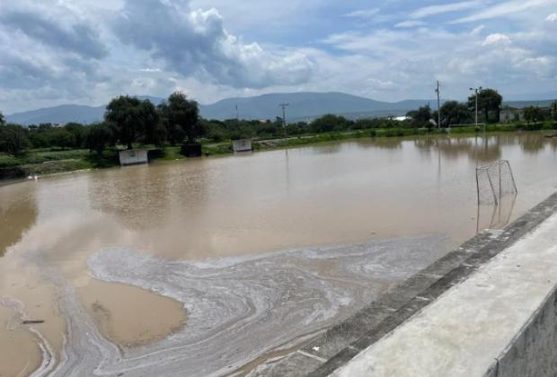 Resultan afectadas 15 casas en Tepanco de López al inundarse por colapso de presa