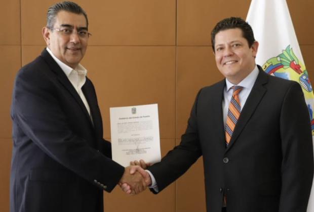 ¿Quién es Miguel Sandoval, encargado de despacho de la Consejería Jurídica de Puebla?
