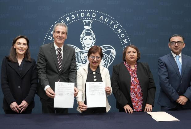 Firman convenio de colaboración el Gobierno de la Ciudad y la BUAP