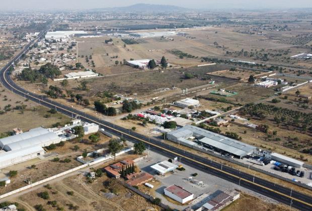 Céspedes entrega rehabilitación de carretera federal México-Puebla
