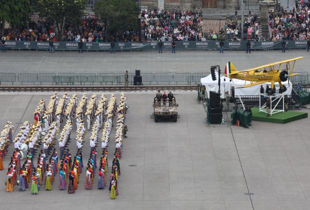 Encabeza Sheinbaum desfile por el 114 aniversario de la Revolución Mexicana