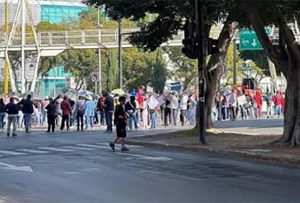 Realiza 28 de octubre manifestación y se registra cierres de vialidades