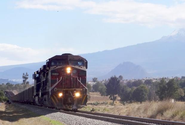 Demanda Concamin desbloquear vía del tren en Puebla