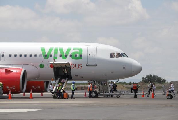 Cancelan primeros vuelos de Puebla a Cancún ante el huracán Beryl