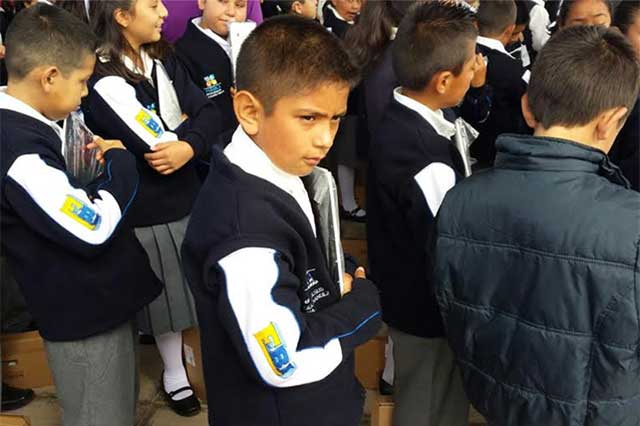Repartirán 3 mil tabletas a escuelas en 5 municipios serranos