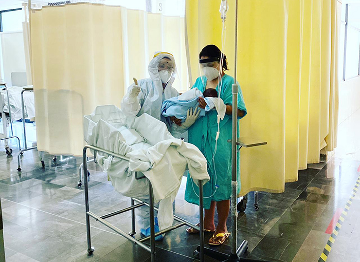 Lactancia materna protege a bebés del contagio de Covid19: IMSS Puebla