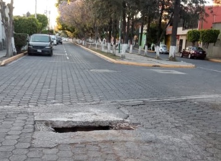 Detienen a tres personas por robo de tapas en Tehuacán