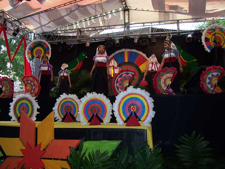 Buscan dignificar la coronación de la Xochiquetzalli en Huauchinango