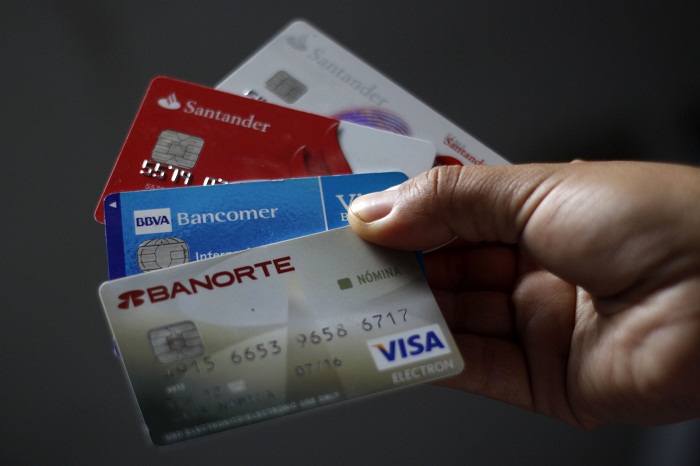 Poblanos no pagan tarjetas de crédito por mala situación económica