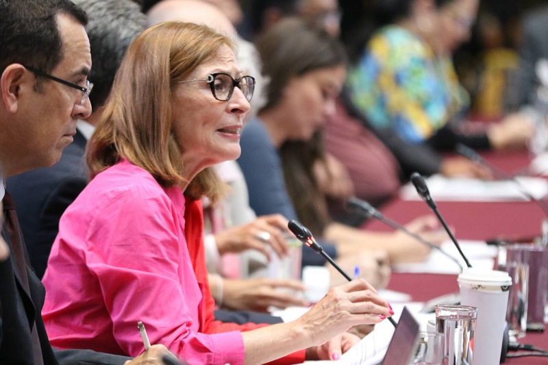 Sheinbaum: Tatiana Clouthier va al Instituto de los Mexicanos en el Exterior