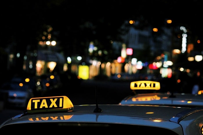 Mantener la relevancia: los taxistas de Puebla luchan contra competencia de aplicaciones