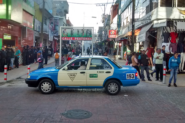 Tardan taxistas 3 minutos en recuperar vehículos robados en Tehuacán