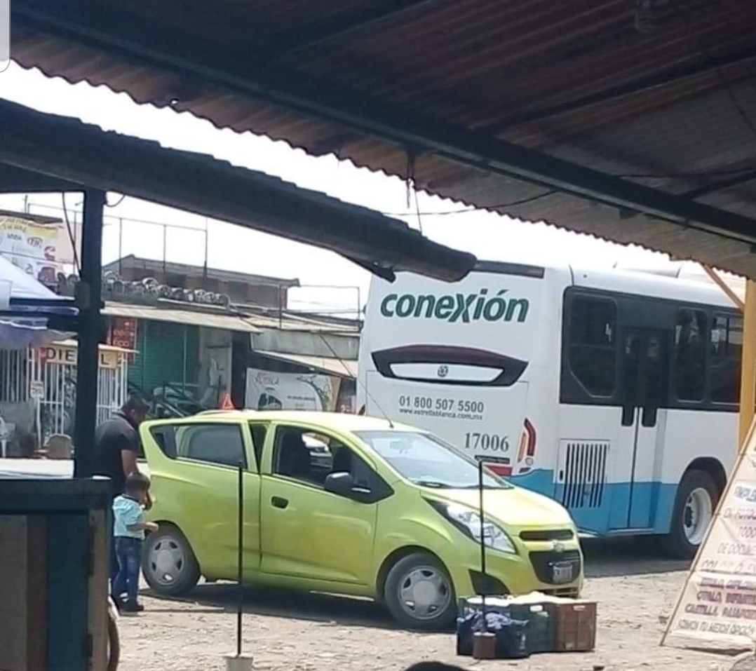 Denuncian transportistas de Pantepec presencia de taxis piratas