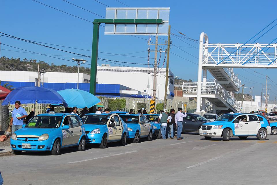 Inician operativo contra transporte pirata en Tehuacán