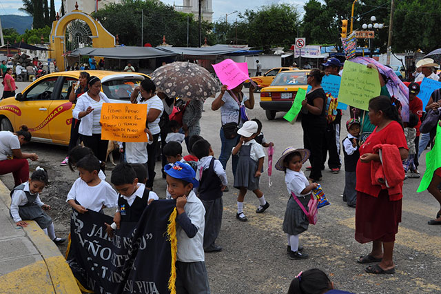 Antorcha exige presupuesto de 14 mdp a comuna de Acatlán