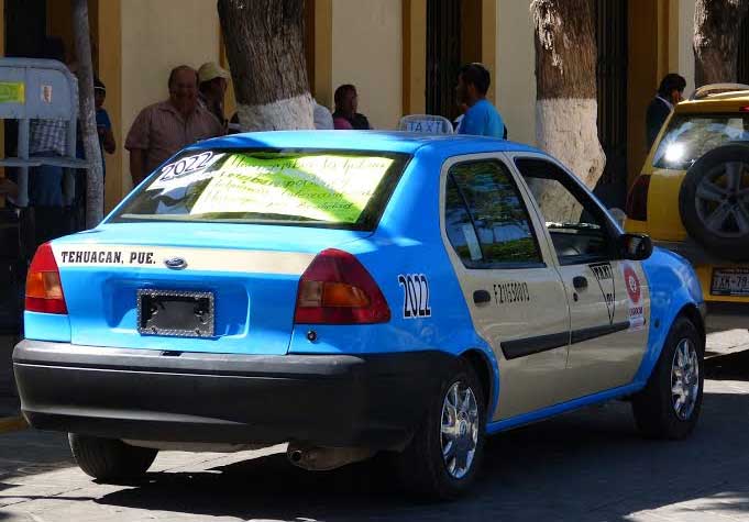 Siguen en circulación taxis sin permisos en Tehuacán